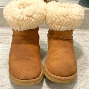 UGG Basic Short Boots Suede W5825 Size W8